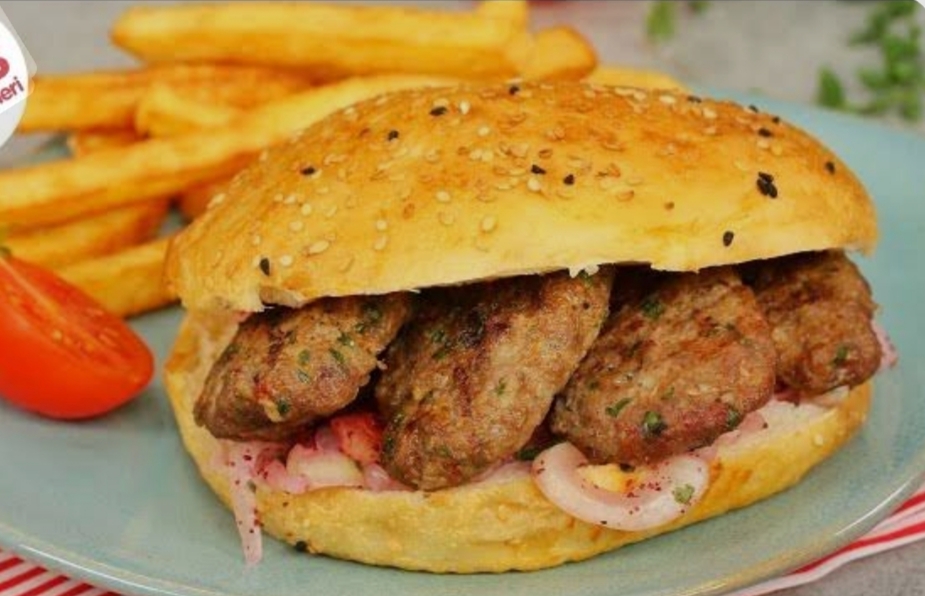 KöFTe EkMeK 